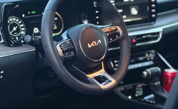 Kia K5 2023 года за 13 700 000 тг. в Алматы