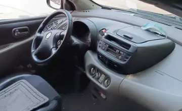 Nissan Almera Tino 2003 года за 3 300 000 тг. в Алматы