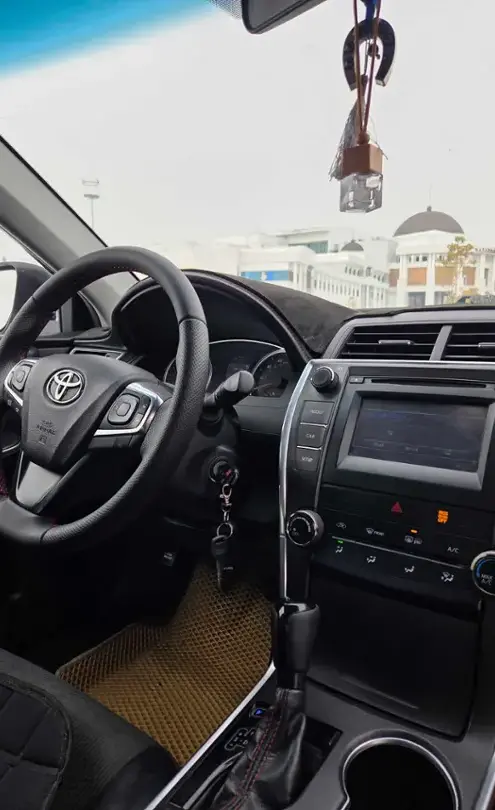 Toyota Camry 2017 года за 8 800 000 тг. в Астана