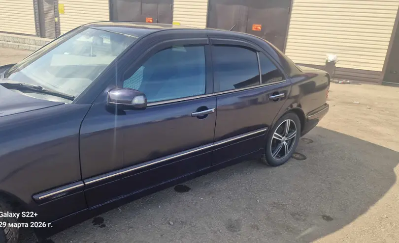 Mercedes-Benz E-Класс 2001 года за 3 390 000 тг. в Астана фото 2