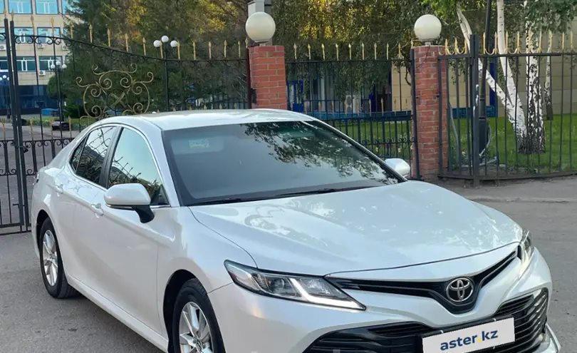 Toyota Camry 2018 года за 10 400 000 тг. в Карагандинская область фото 2