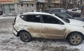 Geely Emgrand X7 2014 года за 750 000 тг. в Караганда фото 2