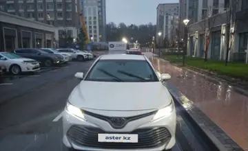 Toyota Camry 2018 года за 11 800 000 тг. в Шымкент фото 3