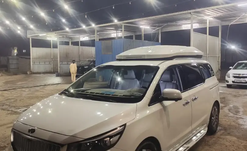 Kia Carnival 2016 года за 13 800 000 тг. в Шымкент