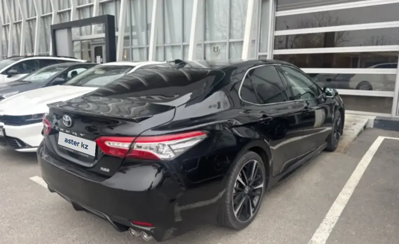 Toyota Camry 2020 года за 13 000 000 тг. в Шымкент фото 5