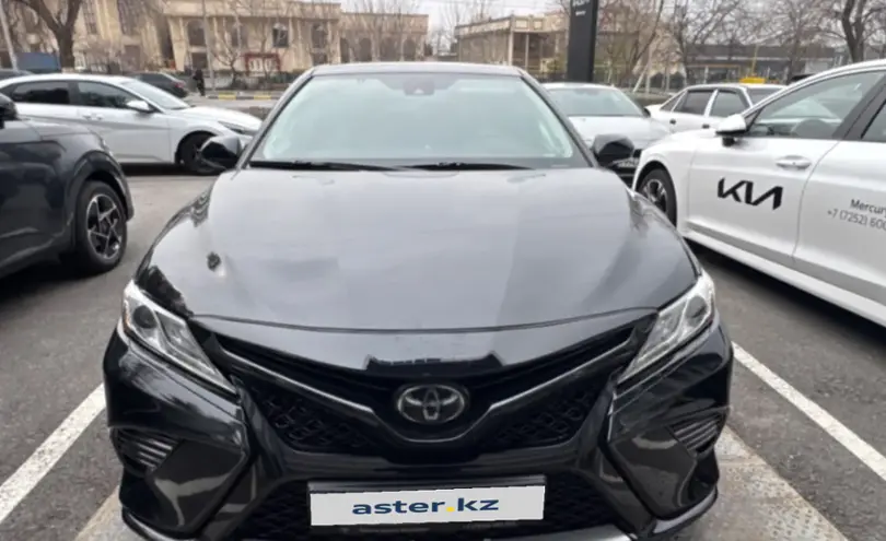 Toyota Camry 2020 года за 13 000 000 тг. в Шымкент фото 2