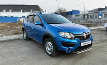 Renault Sandero 2015 года за 4 000 000 тг. в Атырау фото 3