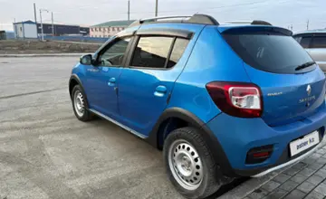 Renault Sandero 2015 года за 4 000 000 тг. в Атырау