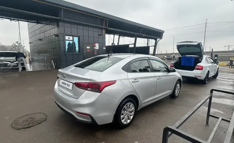 Hyundai Accent 2018 года за 6 500 000 тг. в Алматы фото 4
