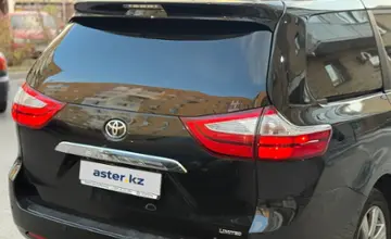 Toyota Sienna 2015 года за 15 200 000 тг. в Астана фото 4