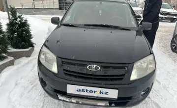 LADA (ВАЗ) Granta 2013 года за 2 000 000 тг. в Астана фото 2