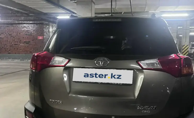 Toyota RAV4 2014 года за 10 500 000 тг. в Астана