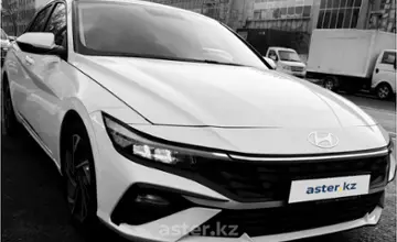 Hyundai Elantra 2023 года за 8 200 000 тг. в Алматы фото 4