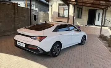 Hyundai Elantra 2024 года за 8 900 000 тг. в Алматы фото 4