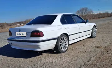 BMW 7 серии 1996 года за 2 400 000 тг. в Талдыкорган