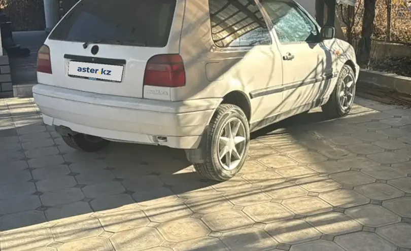 Volkswagen Golf 1992 года за 1 500 000 тг. в Алматы