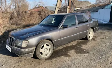 Mercedes-Benz E-Класс 1995 года за 1 800 000 тг. в Талдыкорган фото 2