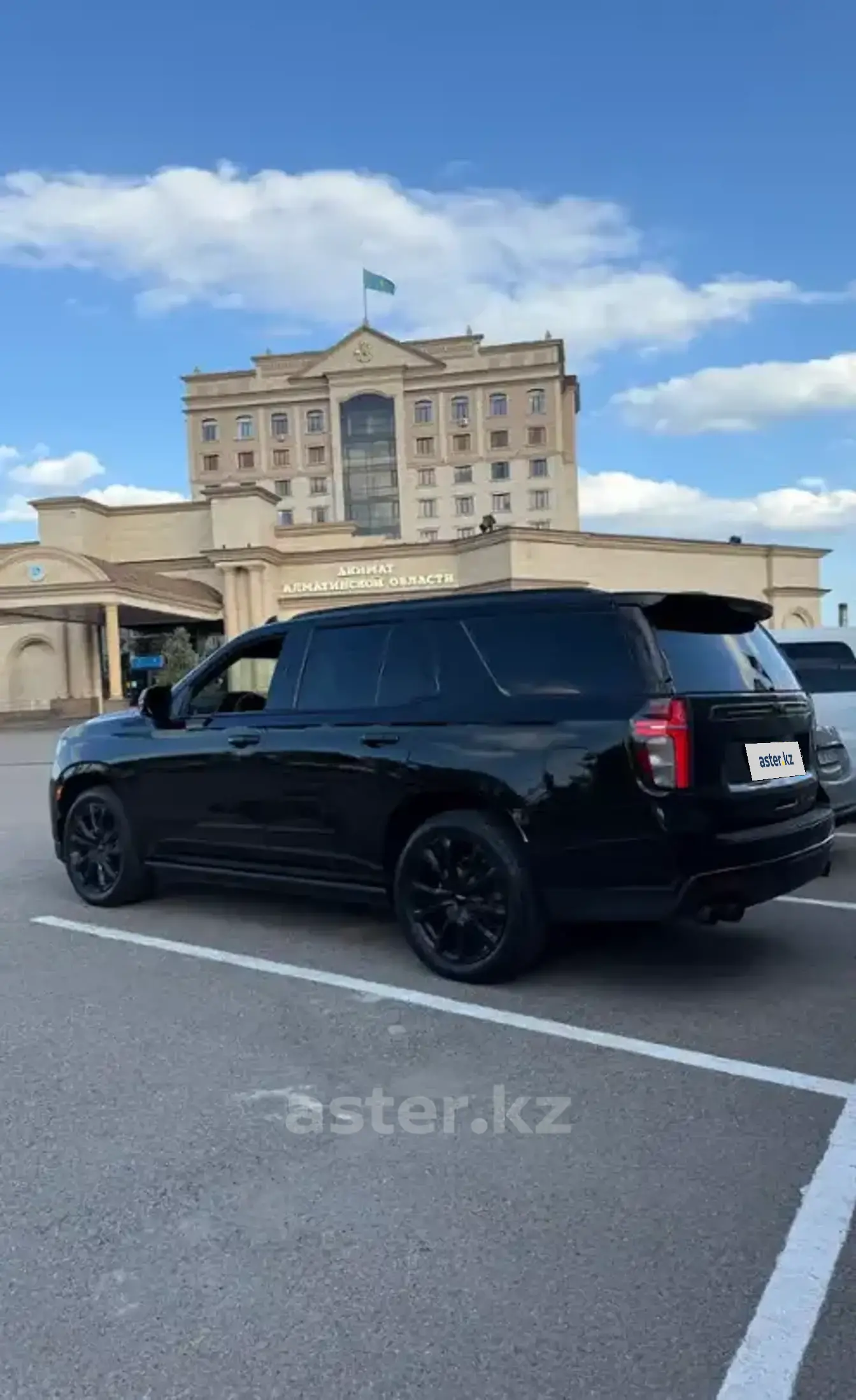 Chevrolet Tahoe 2022 года за 43 000 000 тг. в Алматы фото 4