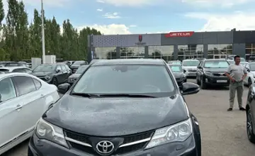 Toyota RAV4 2014 года за 9 900 000 тг. в Усть-Каменогорск фото 3