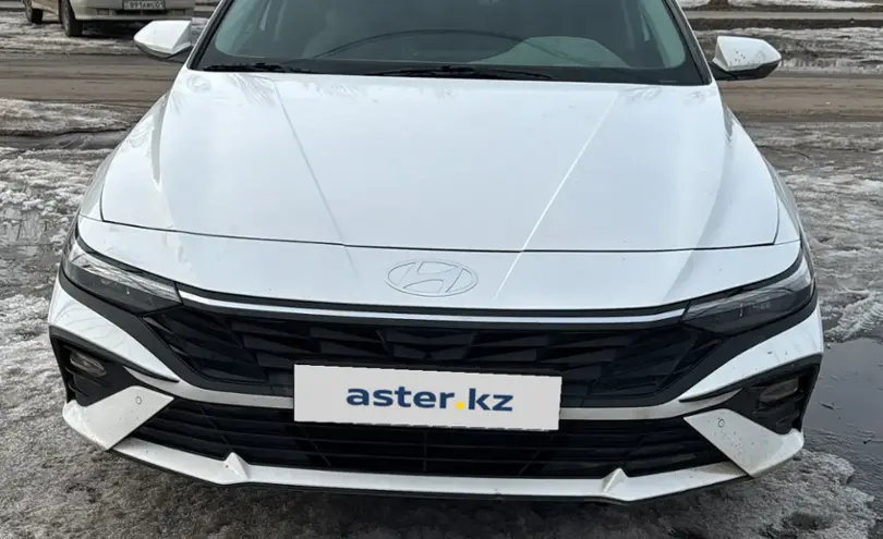 Hyundai Elantra 2023 года за 10 800 000 тг. в Астана