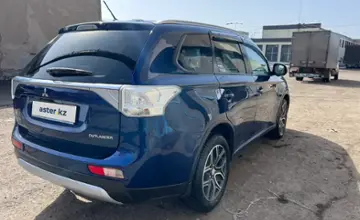 Mitsubishi Outlander 2014 года за 8 600 000 тг. в Караганда