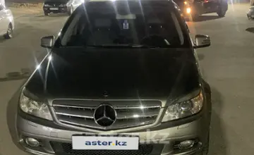 Mercedes-Benz C-Класс 2009 года за 6 000 000 тг. в Шымкент фото 2