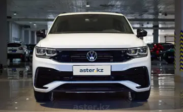 Volkswagen Tiguan 2021 года за 19 000 000 тг. в Алматы фото 2