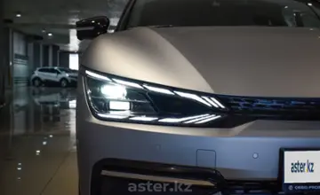 Kia EV6 2023 года за 13 800 000 тг. в Алматы фото 3
