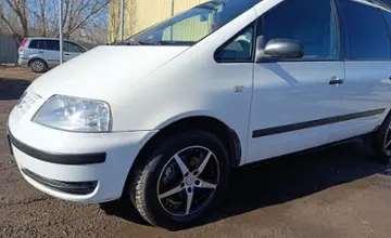 Volkswagen Sharan 2001 года за 3 900 000 тг. в Караганда фото 1