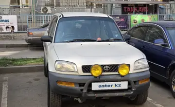 Toyota RAV4 1995 года за 2 900 000 тг. в Алматы фото 1