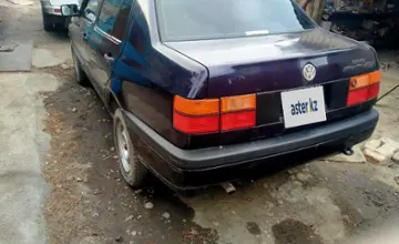 Volkswagen Vento 1995 года за 1 250 000 тг. в Усть-Каменогорск фото 3