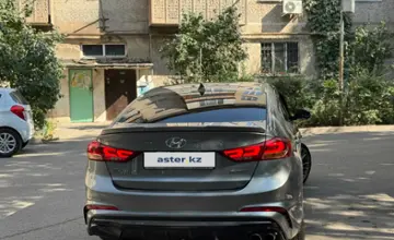 Hyundai Elantra 2016 года за 6 900 000 тг. в Алматы фото 4