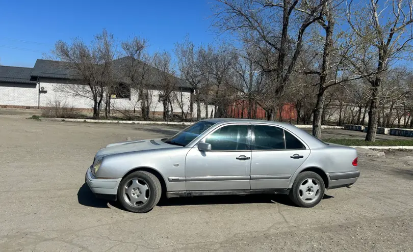 Mercedes-Benz E-Класс 1996 года за 2 300 000 тг. в Семей фото 1