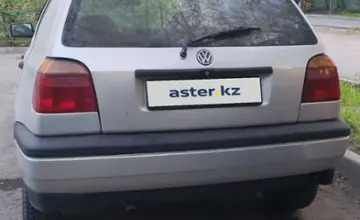 Volkswagen Golf 1993 года за 1 650 000 тг. в Алматы фото 3