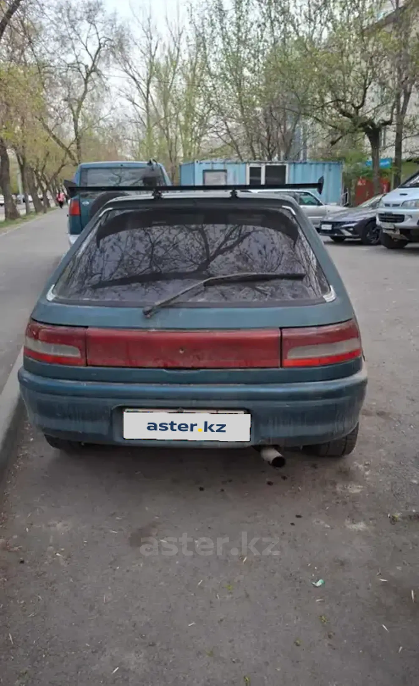 Mazda 323 1993 года за 590 000 тг. в Алматы фото 4