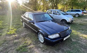 Mercedes-Benz C-Класс 1995 года за 1 050 000 тг. в Усть-Каменогорск фото 4
