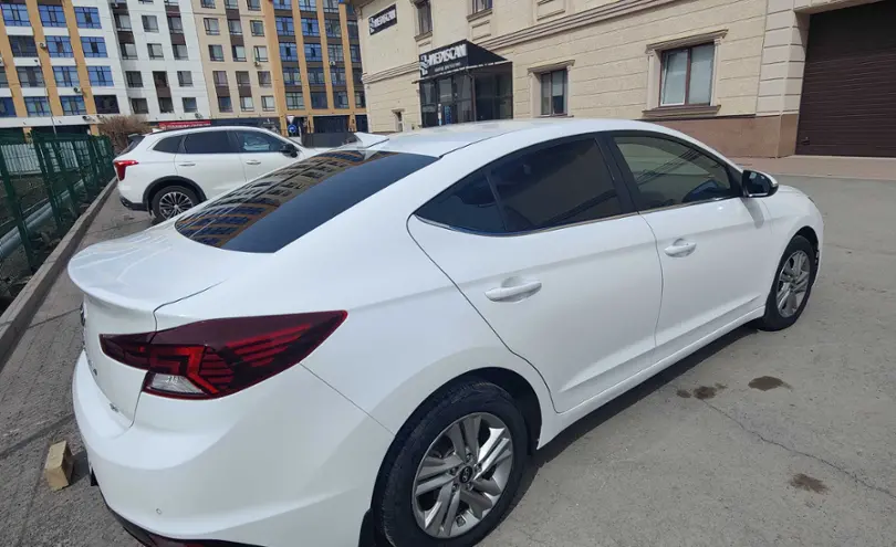 Hyundai Elantra 2019 года за 7 800 000 тг. в Астана фото 4
