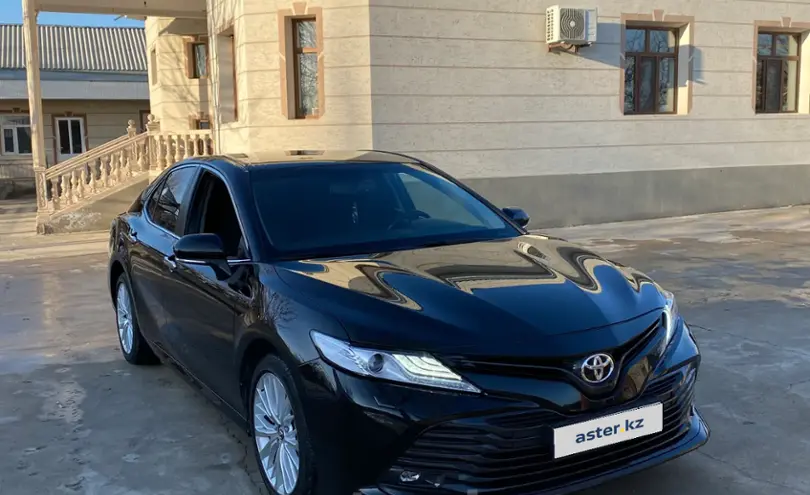 Toyota Camry 2018 года за 13 500 000 тг. в Шымкент фото 2