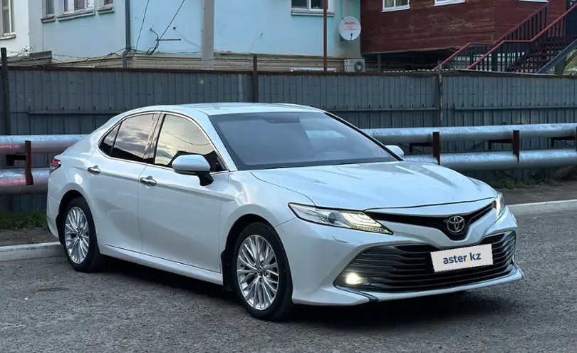 Toyota Camry 2019 года за 13 150 000 тг. в Атырауская область фото 3
