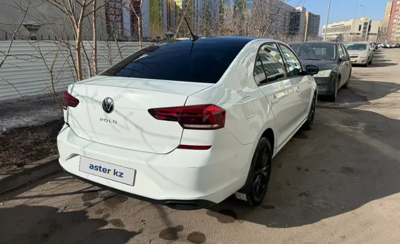 Volkswagen Polo 2020 года за 7 900 000 тг. в Астана фото 2
