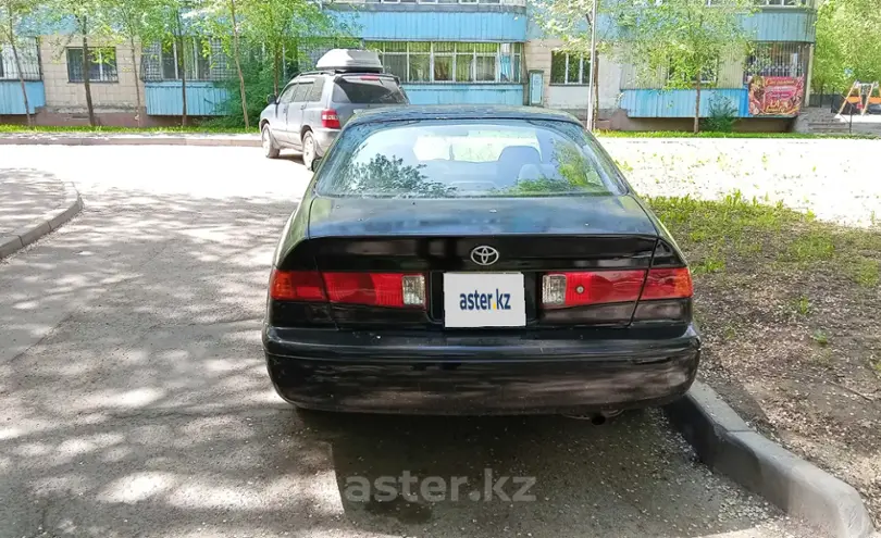 Toyota Camry 2001 года за 3 600 000 тг. в Алматы фото 3
