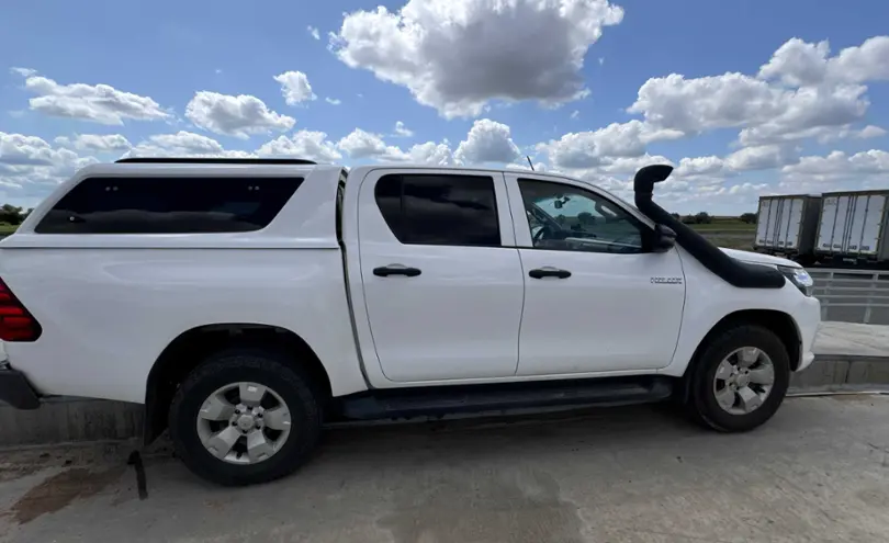 Toyota Hilux 2019 года за 18 500 000 тг. в Атырауская область фото 4