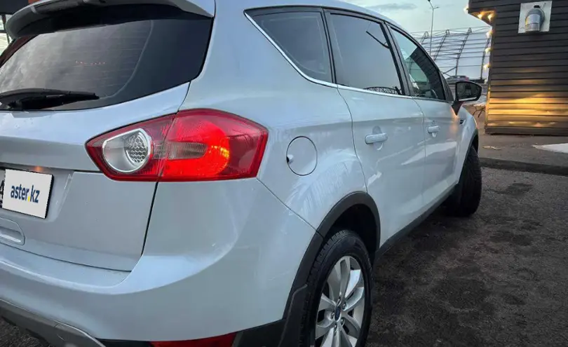 Ford Kuga 2012 года за 5 900 000 тг. в Астана