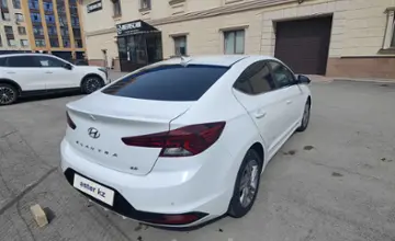 Hyundai Elantra 2019 года за 7 800 000 тг. в Астана