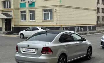 Volkswagen Polo 2015 года за 4 500 000 тг. в Атырауская область фото 3