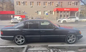 Mercedes-Benz E-Класс 1993 года за 1 750 000 тг. в Шымкент фото 3