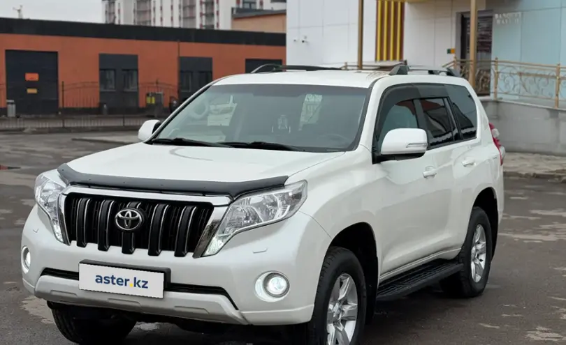 Toyota Land Cruiser Prado 2015 года за 17 500 000 тг. в Астана