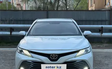 Toyota Camry 2019 года за 13 700 000 тг. в Атырауская область фото 2