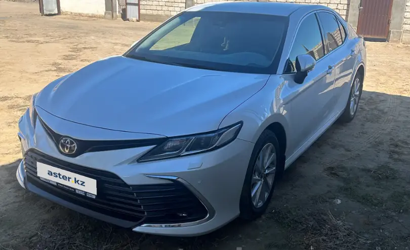 Toyota Camry 2023 года за 16 250 000 тг. в Атырауская область