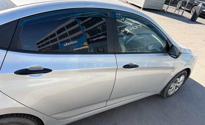 Hyundai Solaris 2015 года за 4 980 000 тг. в Астана фото 4